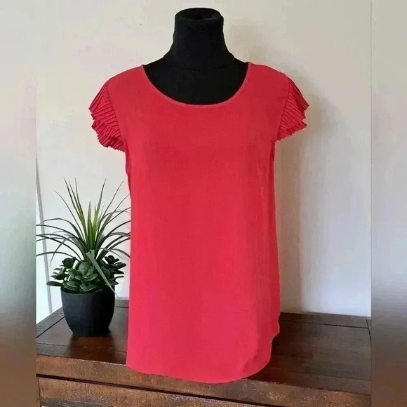 ❤️ Banana Republic Factory Red Short Sleeved Petite Blouse  Women's Size Medium - Picture 5 of 11